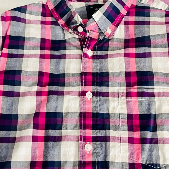 J Crew Men’s button front long sleeve shirts.  Lot of 6 slim fit size medium - Picture 2 of 7